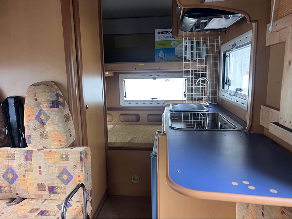 2006 Toyota Camroad Corde Bunk photo 6