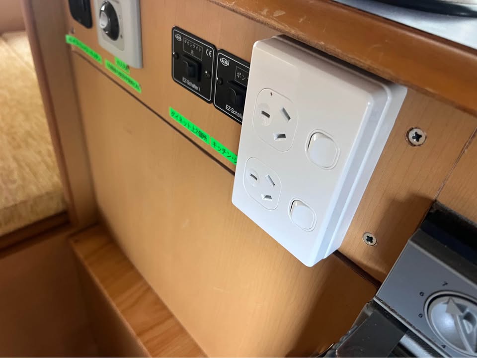 2006 Toyota Camroad Corde Bunk photo 8