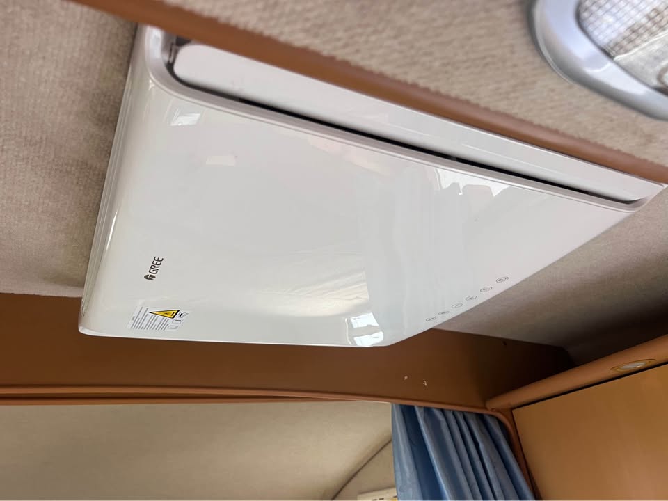 2006 Toyota Camroad Corde Bunk photo 12