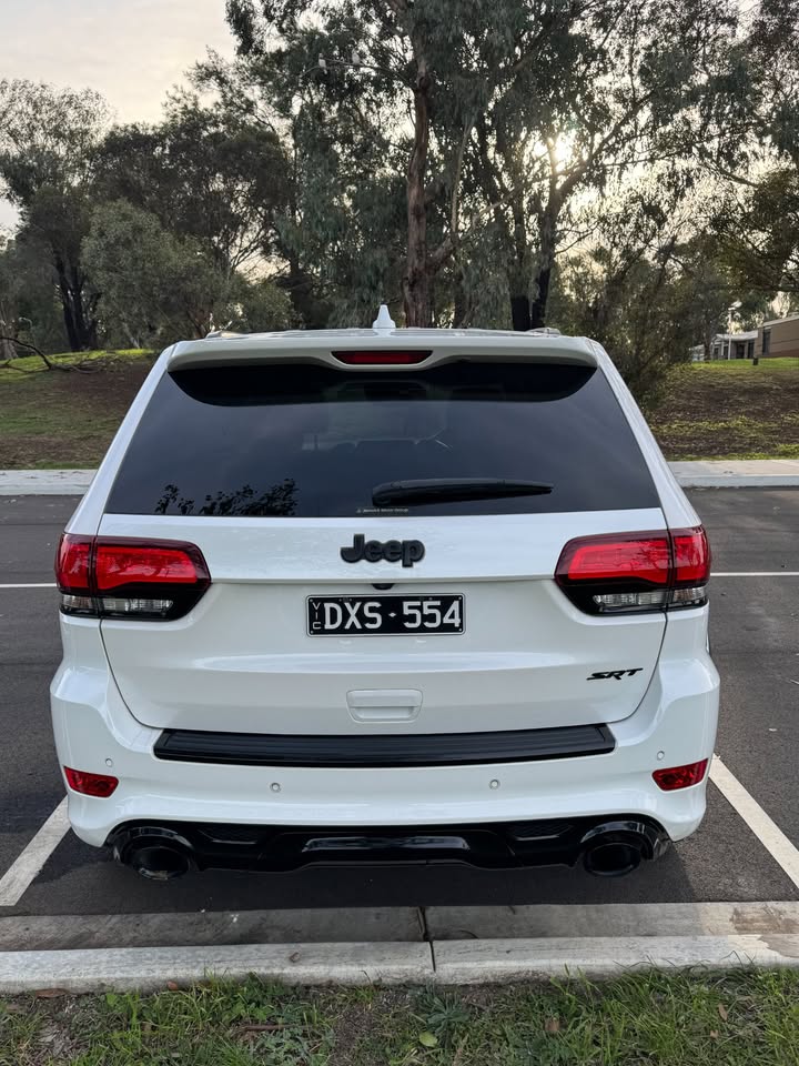 2019 Jeep Grand Cherokee SRT photo 5