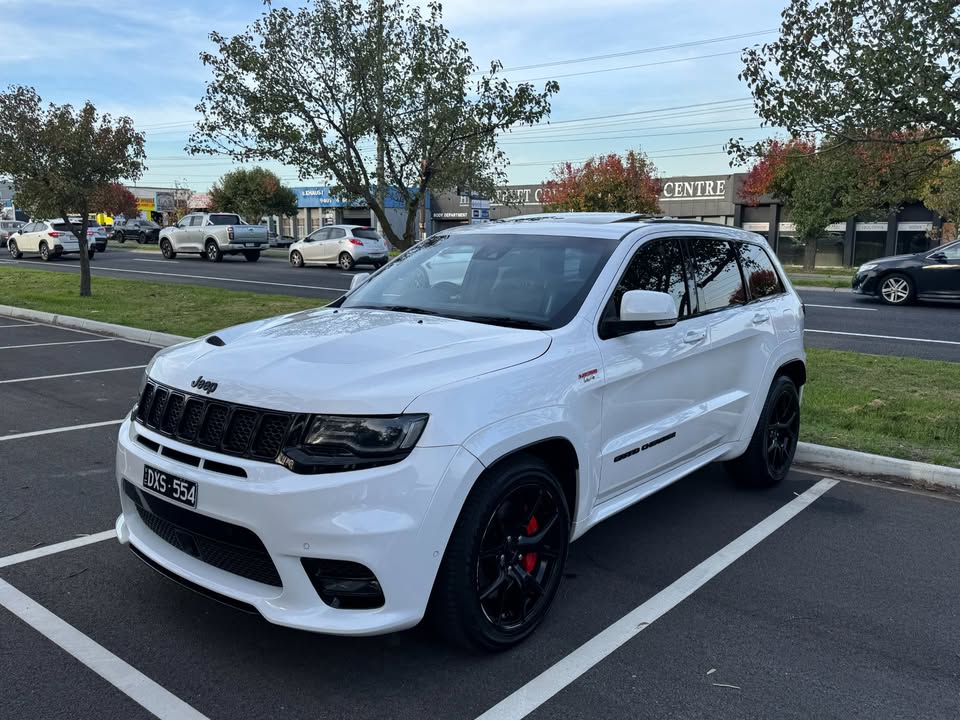 2019 Jeep Grand Cherokee SRT photo 8