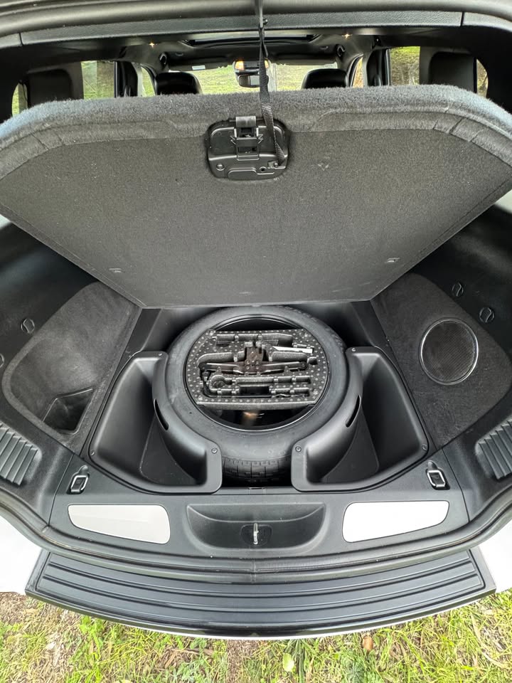 2019 Jeep Grand Cherokee SRT photo 14