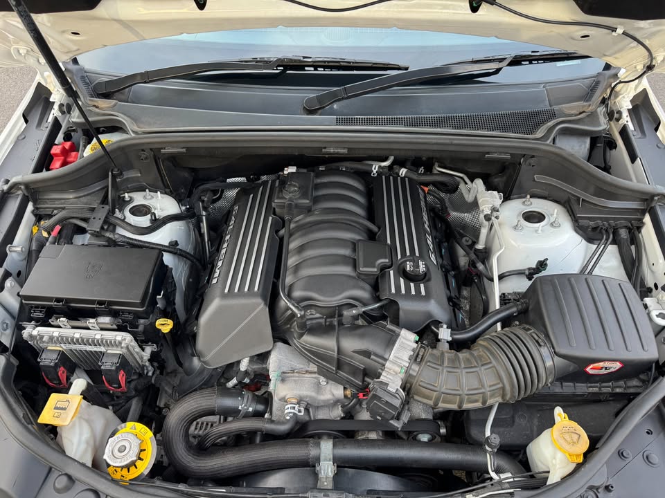 2019 Jeep Grand Cherokee SRT photo 15