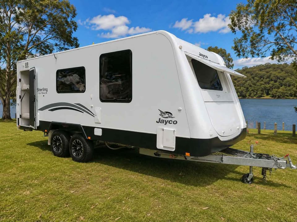 2013 Jayco Sterling 21.6 Twin Door photo 2