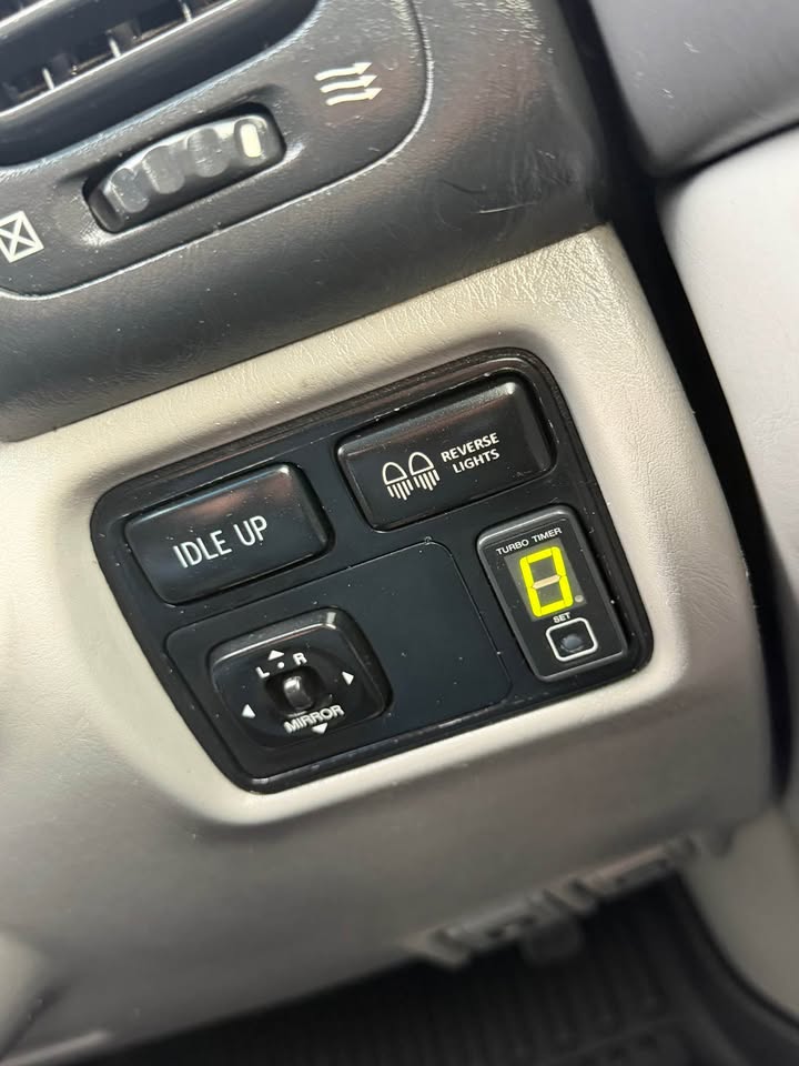 2006 Toyota Land Cruiser 100 photo 14