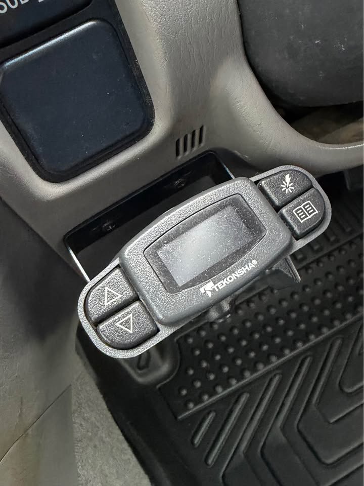 2006 Toyota Land Cruiser 100 photo 13