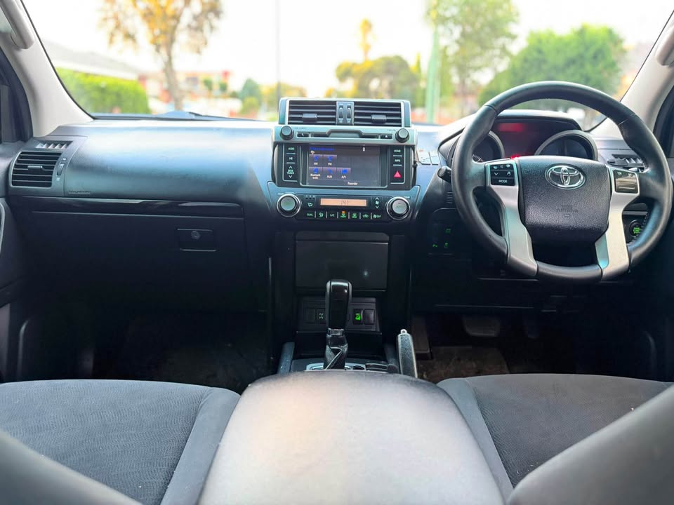 2013 Toyota Landcruiser Prado gxl photo 12