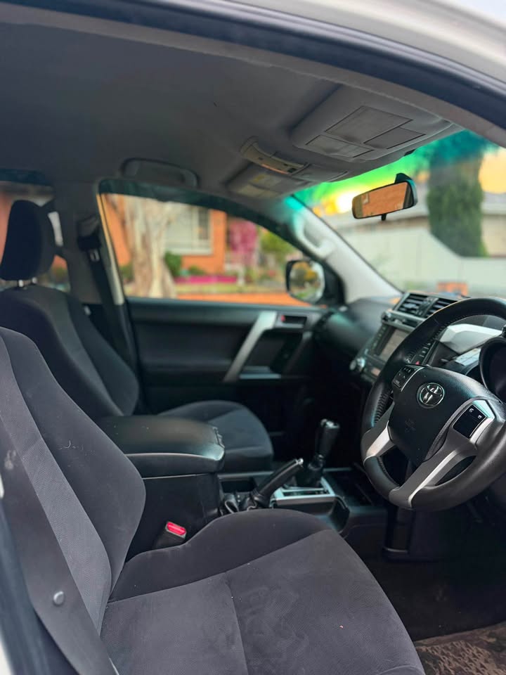 2013 Toyota Landcruiser Prado gxl photo 11