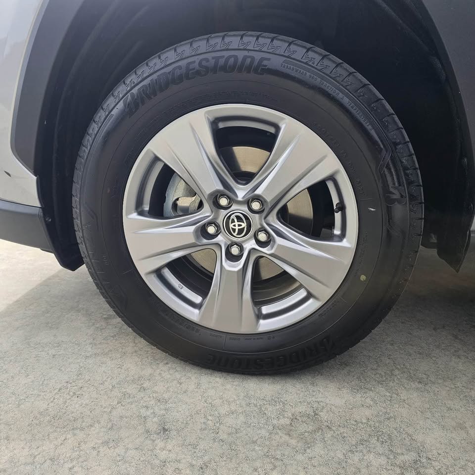 2022 Toyota RAV4 photo 8