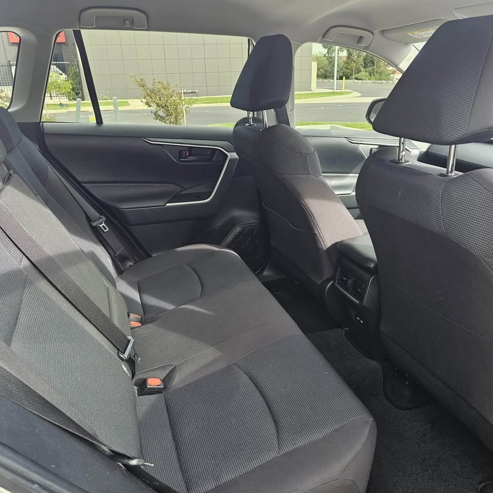 2022 Toyota RAV4 photo 10