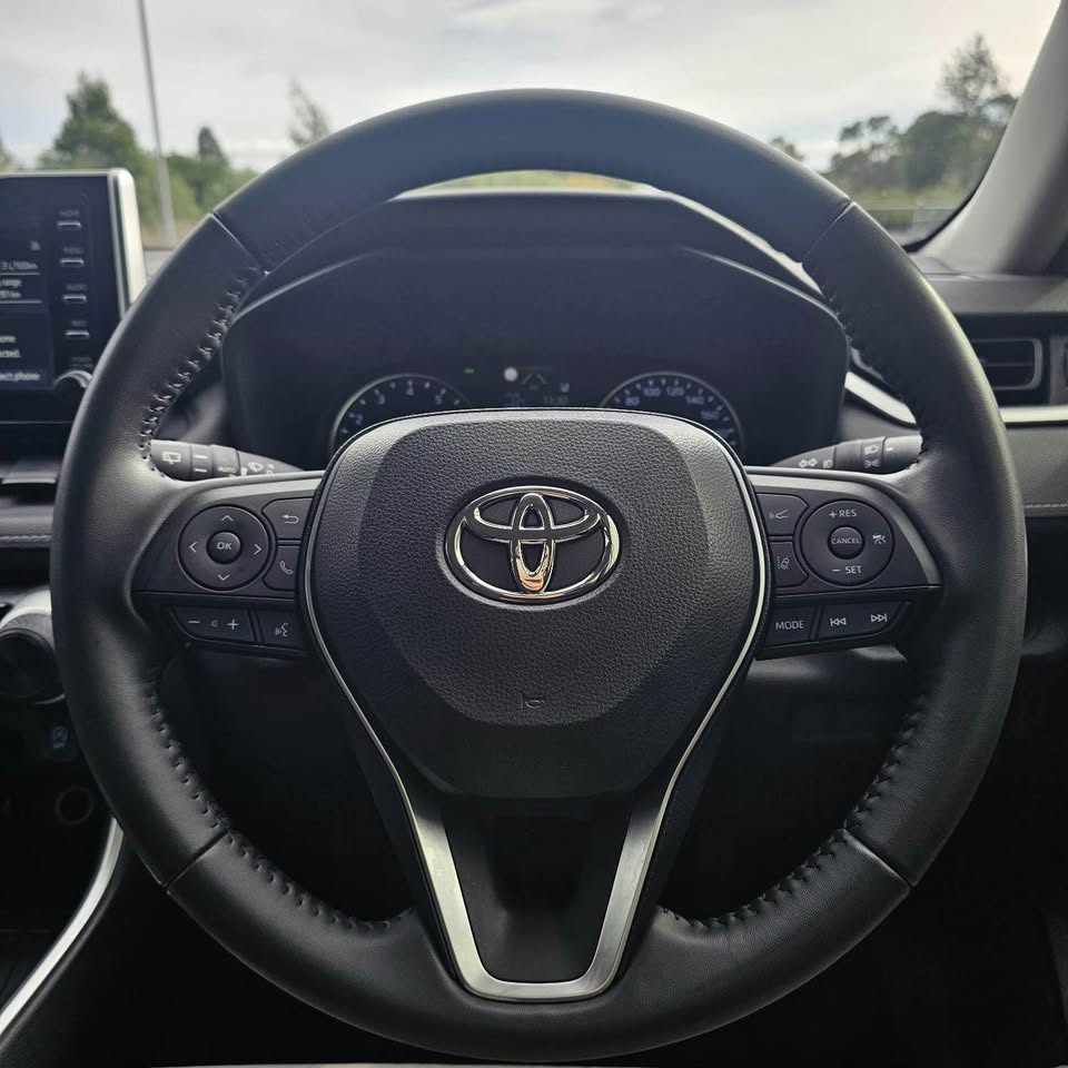 2022 Toyota RAV4 photo 14