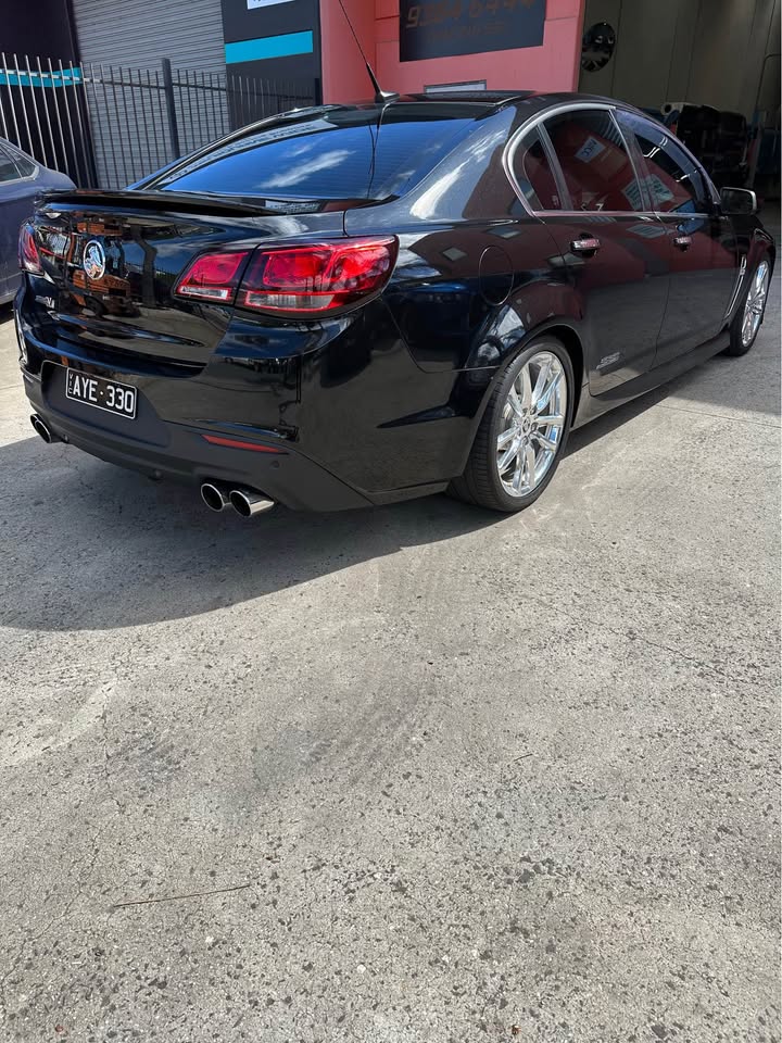 2013 VF Holden SSV Redline photo 6