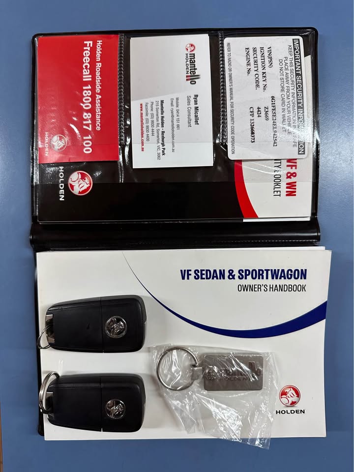 2013 VF Holden SSV Redline photo 13