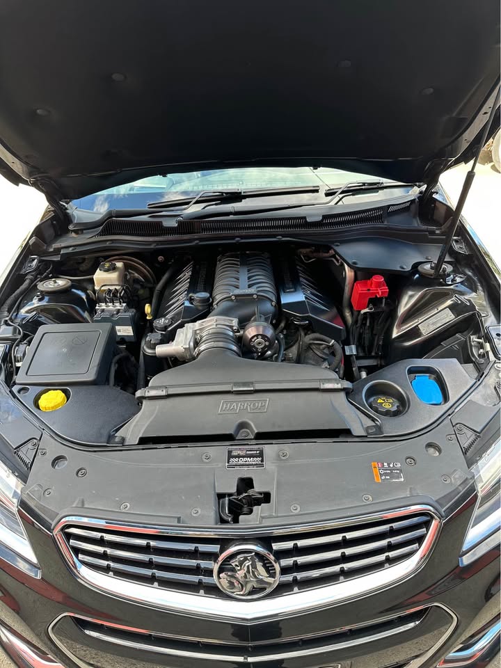 2013 VF Holden SSV Redline photo 7
