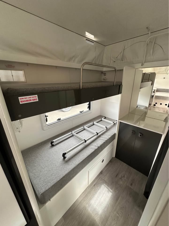 2021 New Age Caravan road owl photo 10