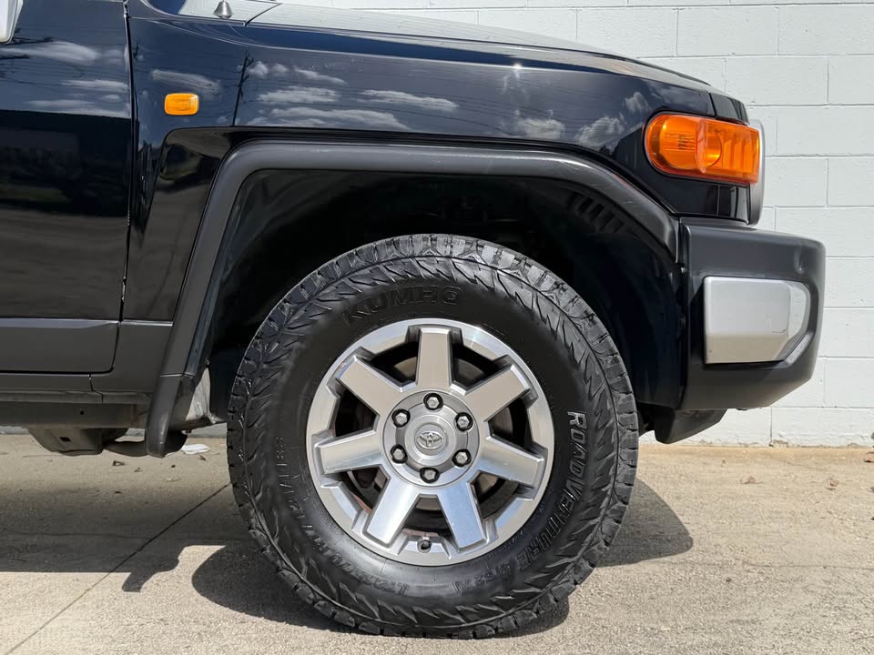 2014 Toyota FJ Cruiser photo 11