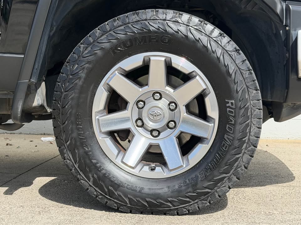 2014 Toyota FJ Cruiser photo 12
