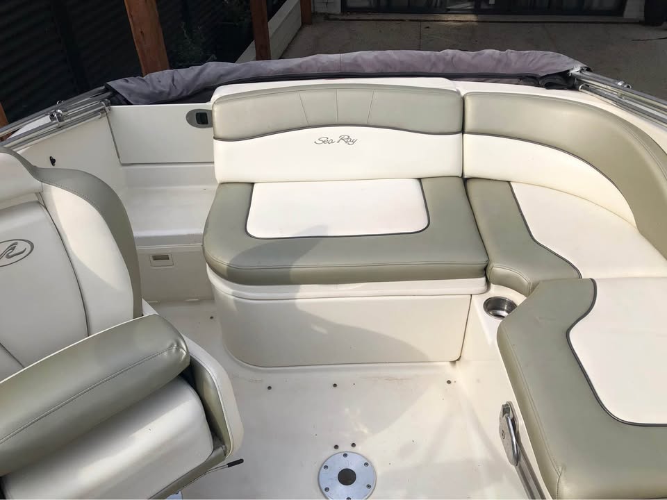 2006 Sea Ray Sundeck 200 photo 8