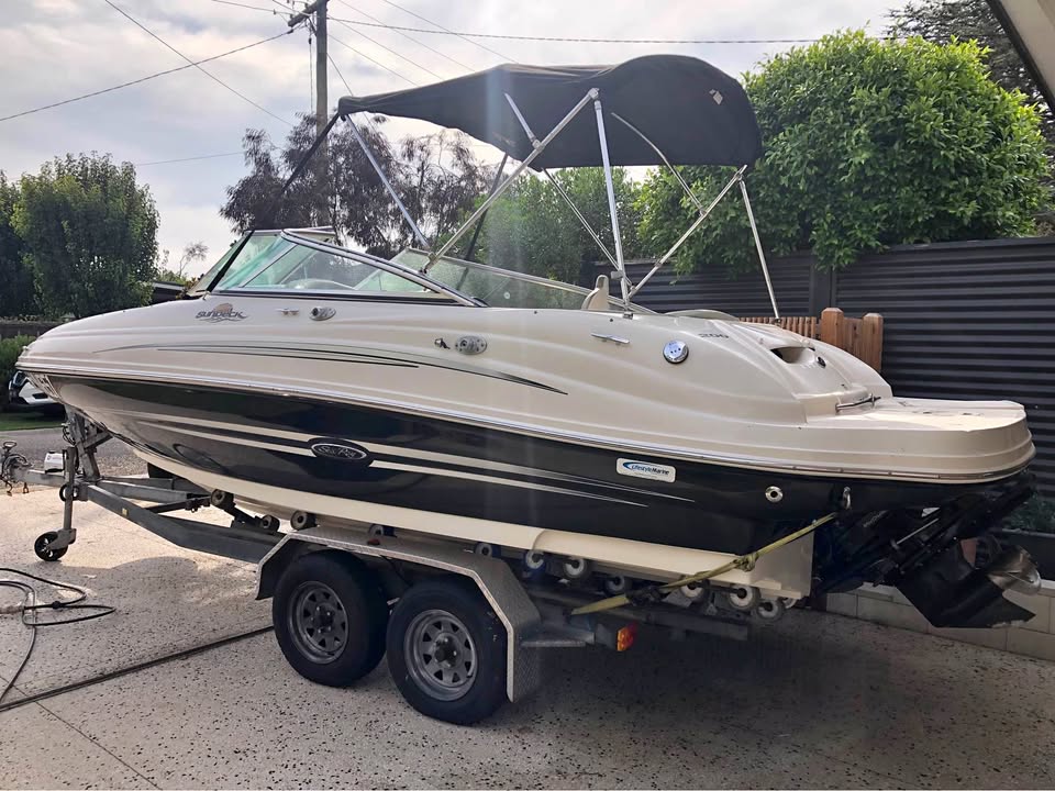 2006 Sea Ray Sundeck 200